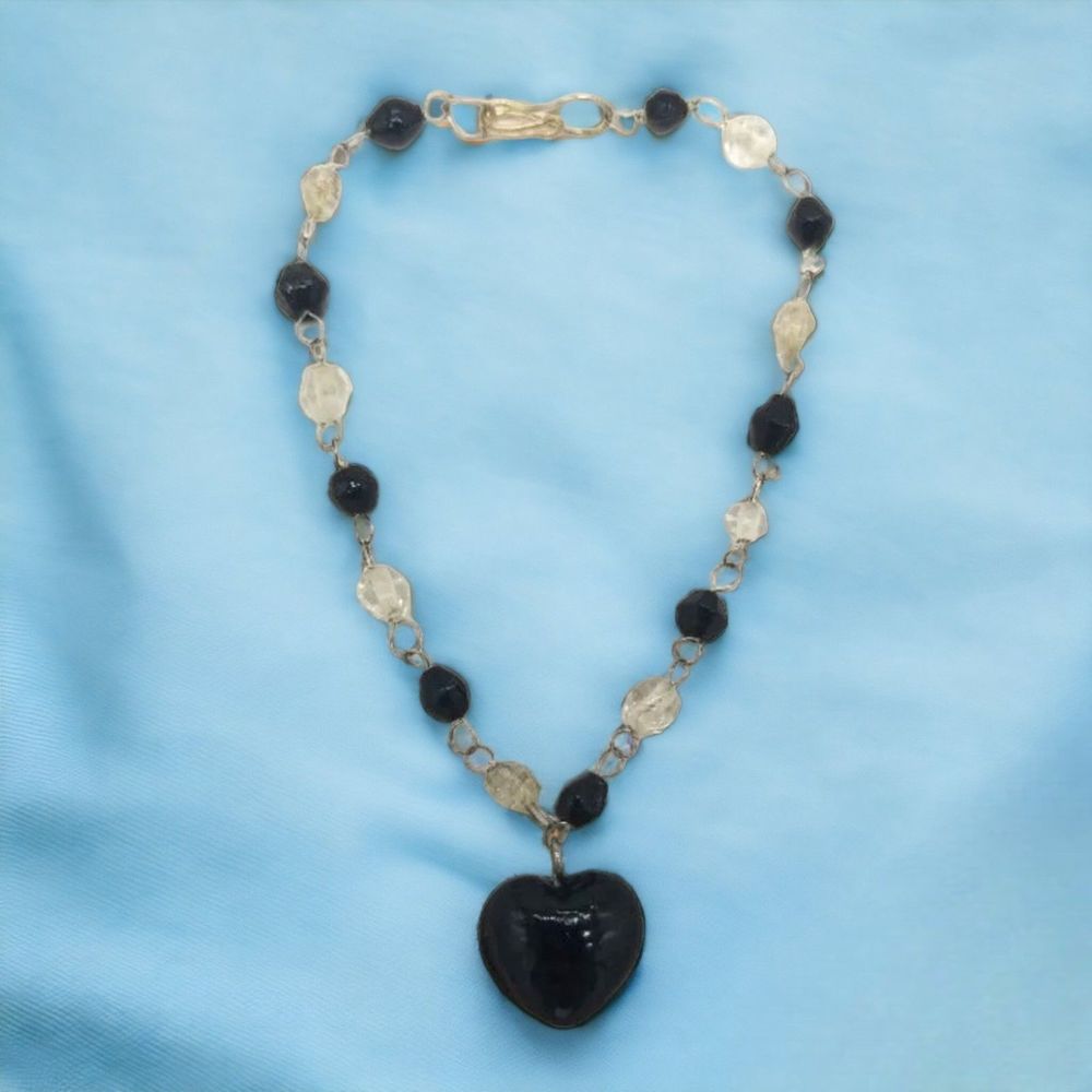 Bracelet Black Clear Acrylic Heart Charm Beaded Fish Hook Clasp 8 Inch Wrist